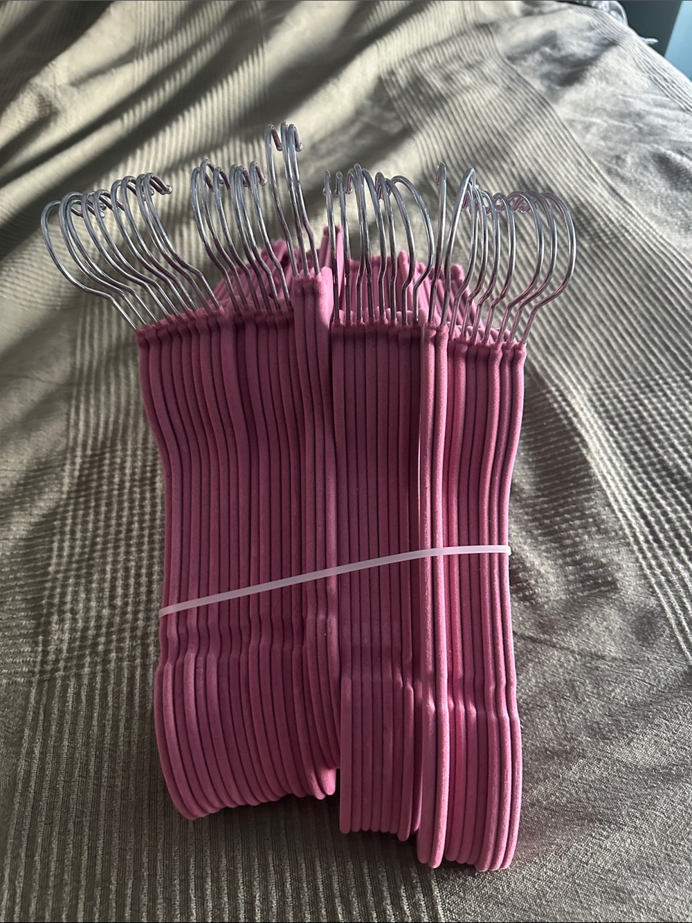 Brand New Set of Pink Faux Velvet Slim Clothes Hangers Silver (Bundle)